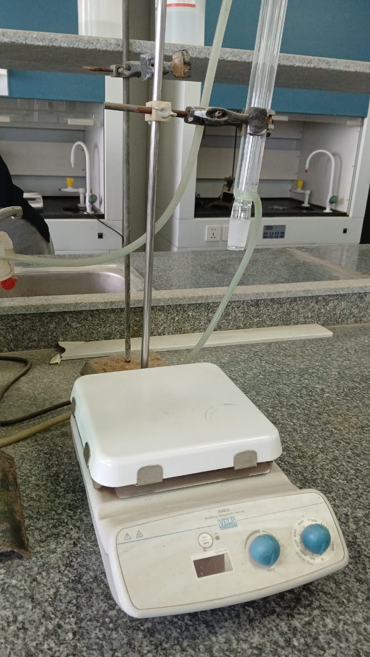 Digital Hot plate and Magnetic stirrer-